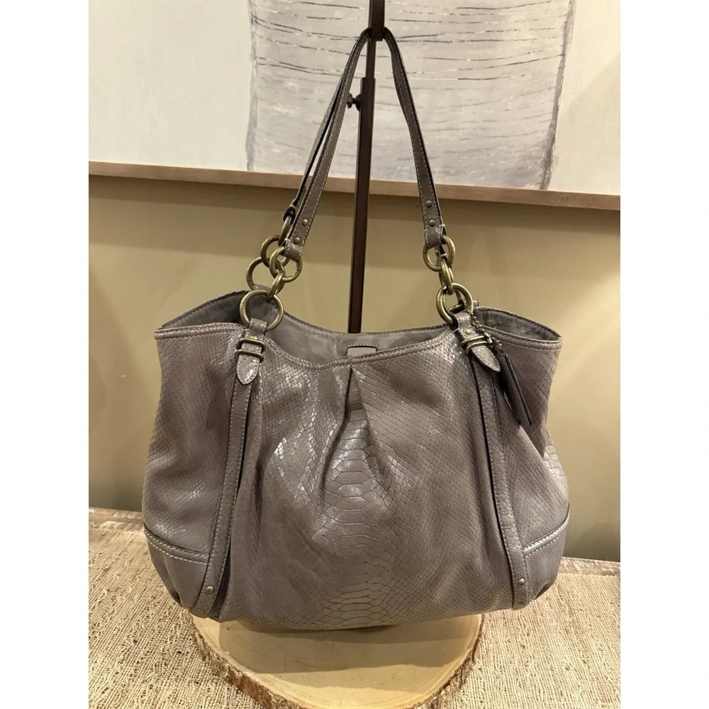 Coach Gray snakeskin Leather Embossed Triple Section Shoulder Bag‎ Purse 16834